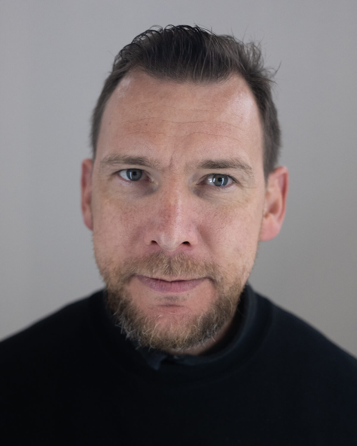 Porträtfoto-Robert-02