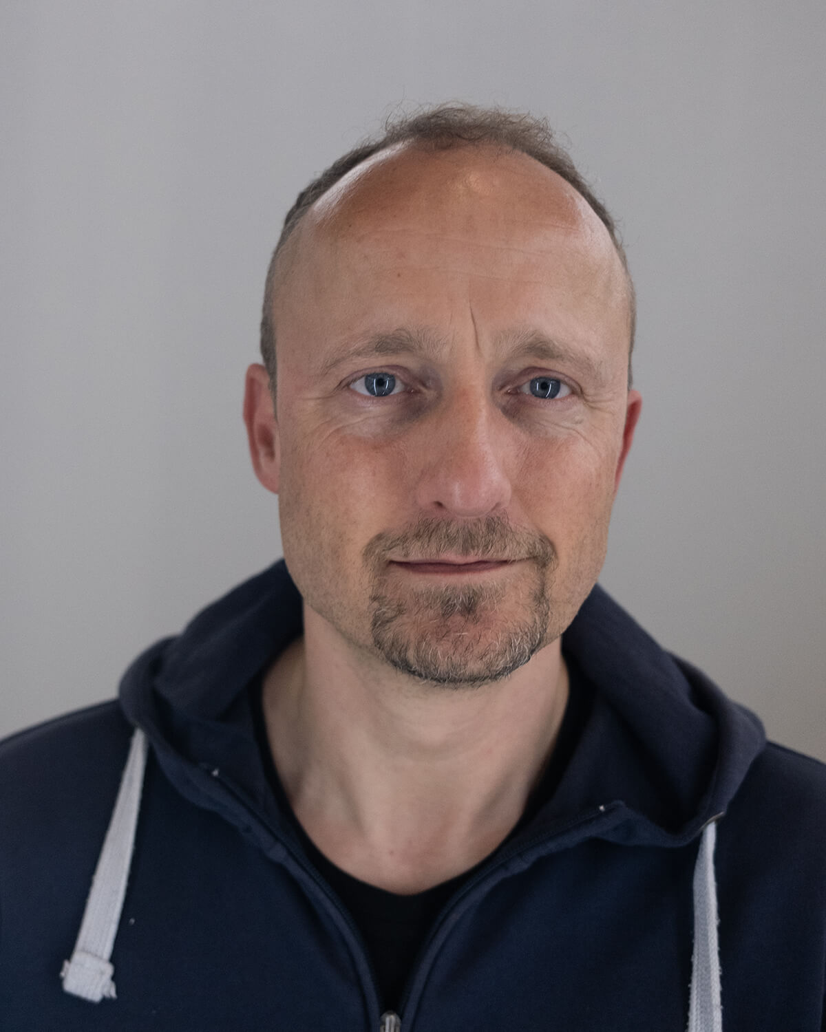 Porträtfoto-Sascha-02